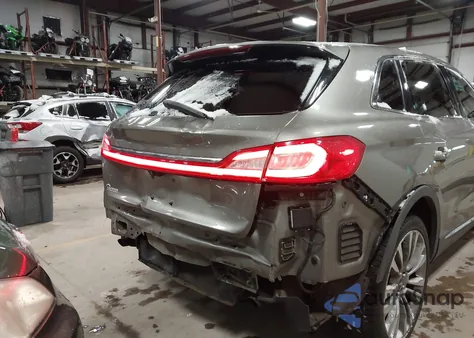 2016 Lincoln Mkx Reserve z USA, uszkodzony, nr VIN 2LMTJ8LPXGBL31484